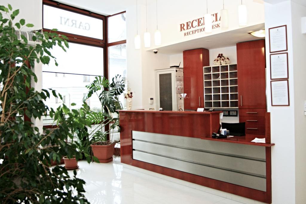 Garni Hotel Praha Trenczyńskie Cieplice Zewnętrze zdjęcie