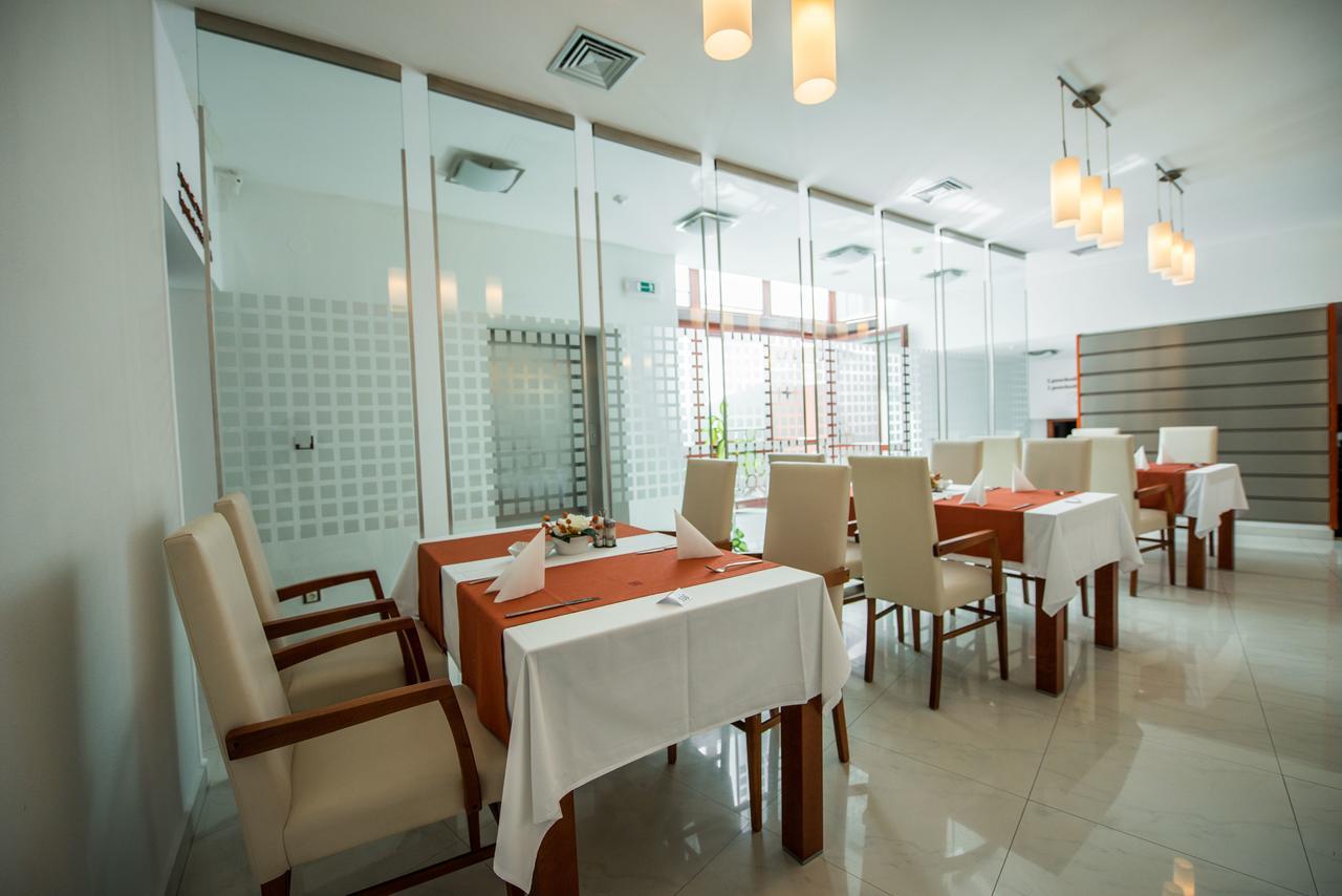 Garni Hotel Praha Trenczyńskie Cieplice Zewnętrze zdjęcie