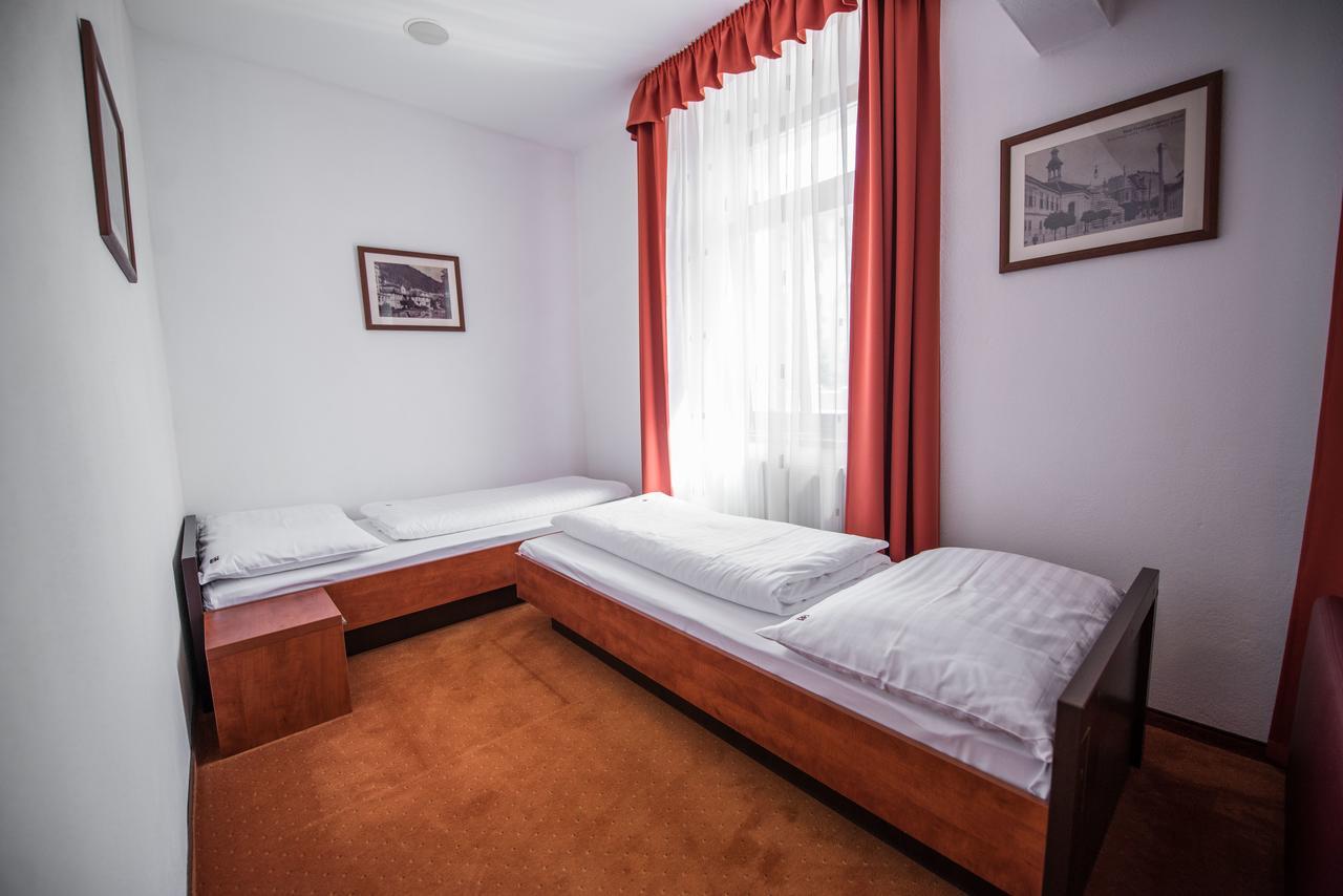 Garni Hotel Praha Trenczyńskie Cieplice Zewnętrze zdjęcie
