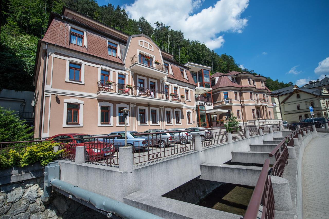 Garni Hotel Praha Trenczyńskie Cieplice Zewnętrze zdjęcie